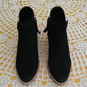 Dolce Vita Janae Ankle Boots